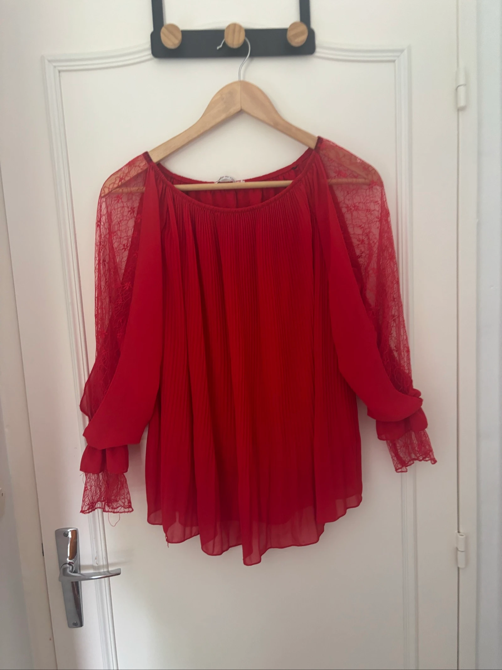 175/ Red Blouse - Independent Boutique - Size 38 – photo 2